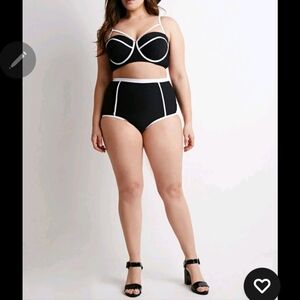 Forever 21 Black And White Bikini set 2x